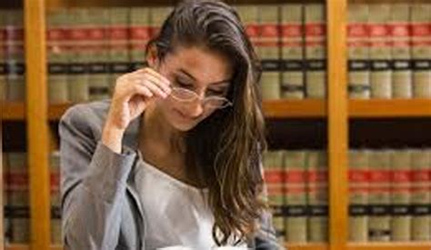 LEB sets deadline for fully online law classes, demands transition .